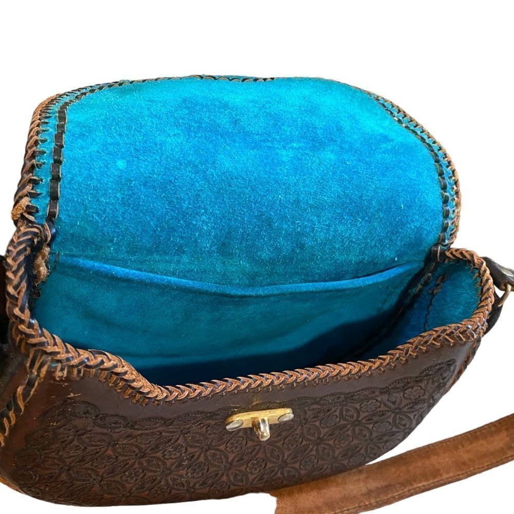 Engraved Genuine Leather Handmade Purse Made in Mexico - Picture 6 of 12